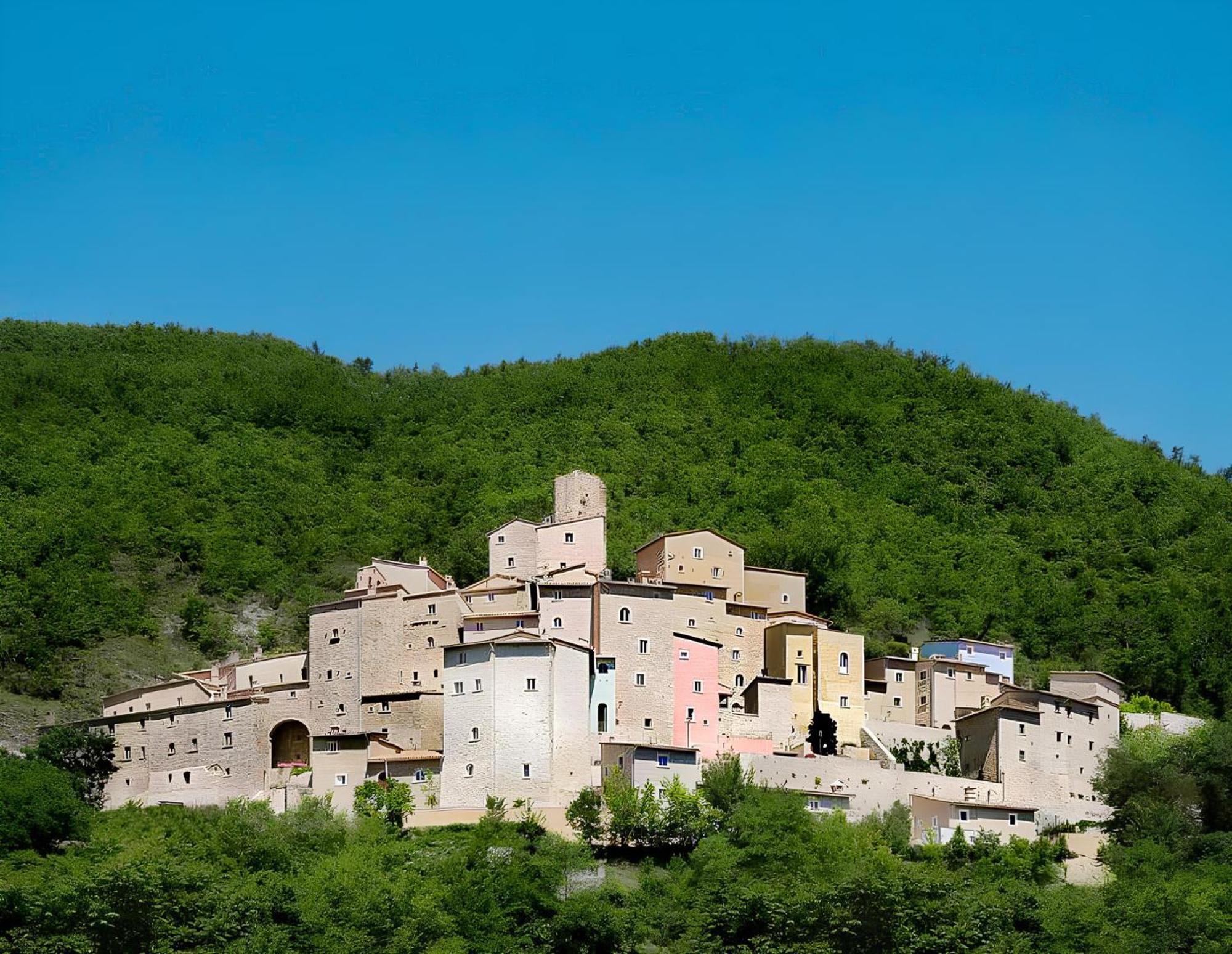 Отель Castello Di Postignano Relais Sellano Экстерьер фото