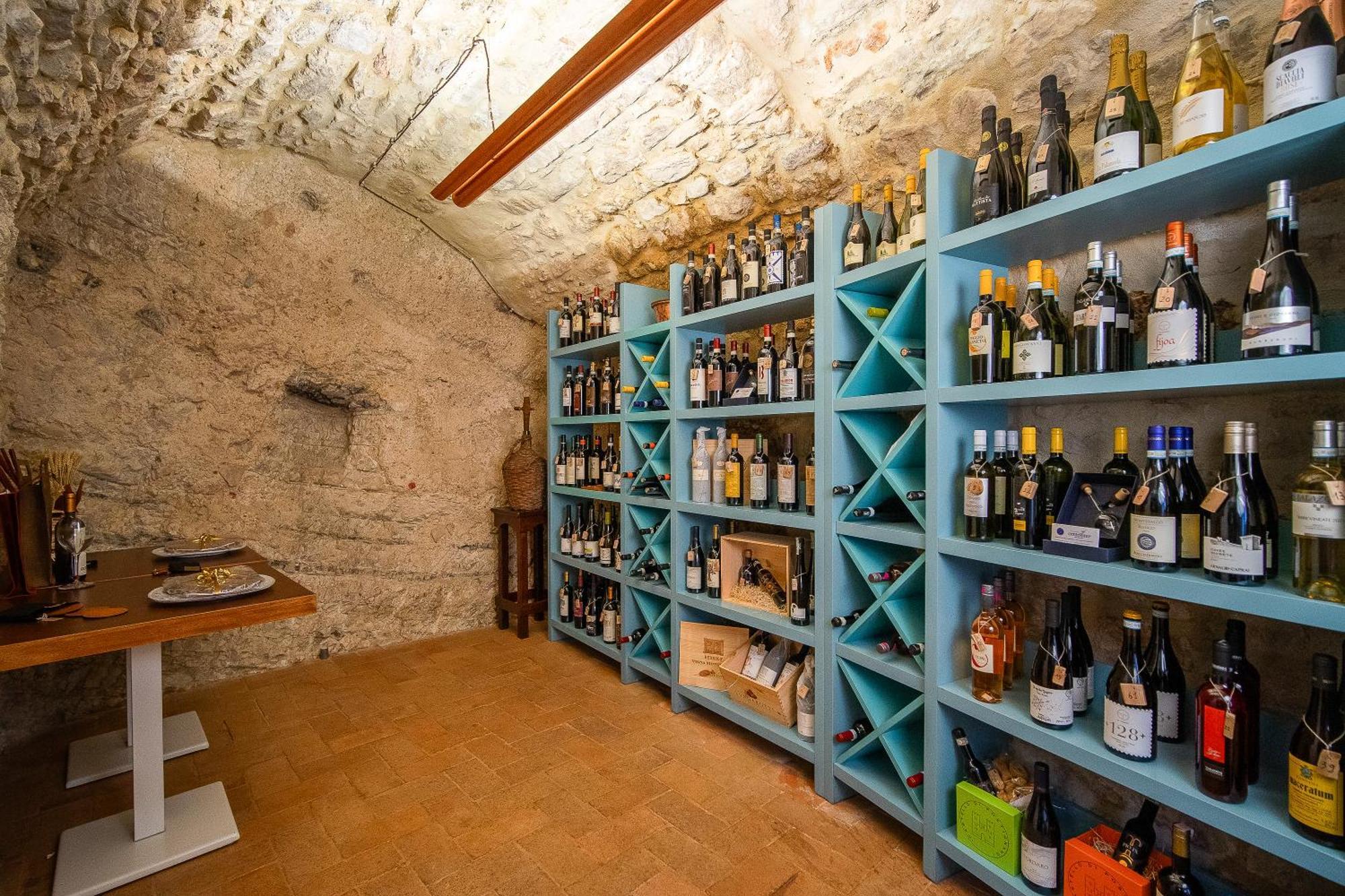 Отель Castello Di Postignano Relais Sellano Экстерьер фото