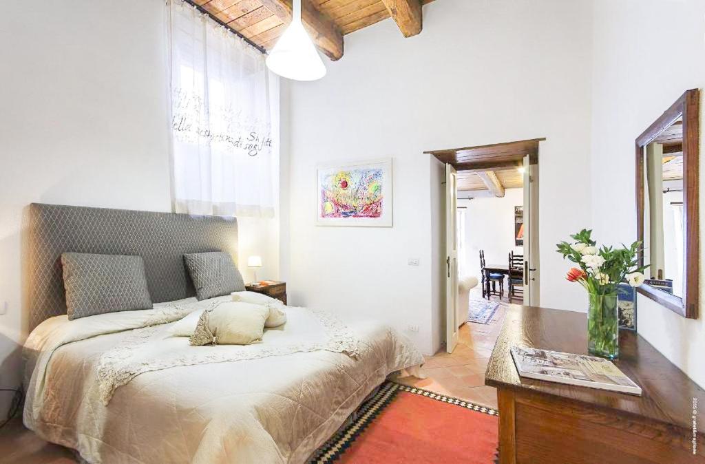 Отель Castello Di Postignano Relais Sellano Экстерьер фото